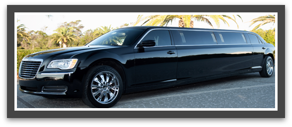 Chrysler 300 Stretch - Chrysler (586x256), Png Download
