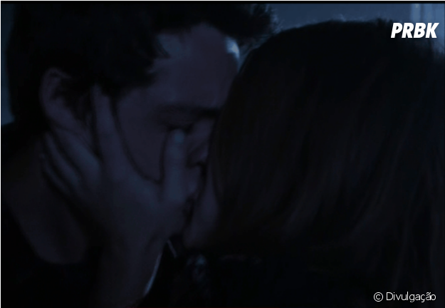 Em "teen Wolf" - Beijo De Stiles E Lydia 6 Temporada (624x600), Png Download