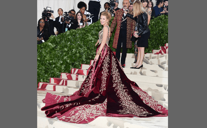 Met Gala 2018 Red Carpet Look - Met Gala (680x420), Png Download