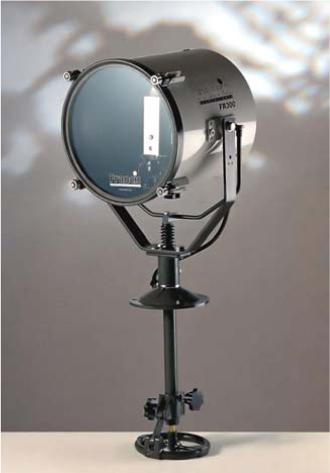 Francis Searchlights Fr300 - Francis Searchlights Ltd (1322x962), Png Download