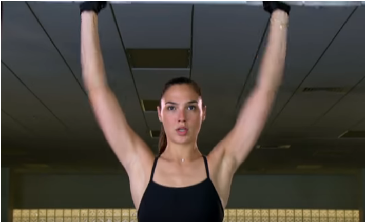 El Video Del Exigente Entrenamiento De Gal Gadot, La - Circuit Training (1140x640), Png Download