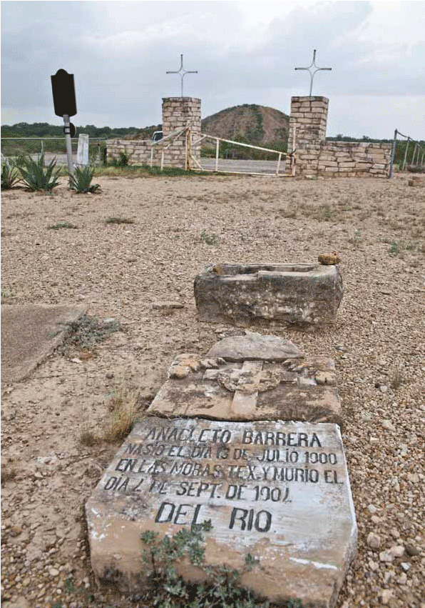 Historic Loma De La Cruz Cemetery In Del Rio's San - Del Rio Texas Cemetery (1024x850), Png Download