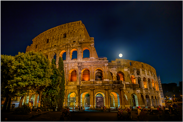 Moonrise Over The Colosseum - Colosseum (750x750), Png Download