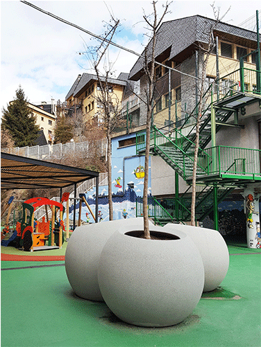 Jardinera Esfera De Hormigón Blanco De Emiliana Design - Tree (768x500), Png Download