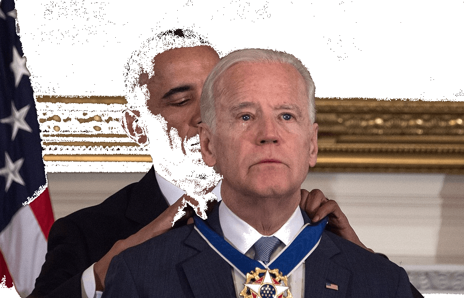 Joe Biden, Barack Obama Awarded Presidential Medal - Obama Giving Biden Award (958x616), Png Download