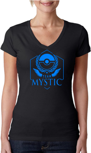 Black T Shirt Woman Mockup (500x500), Png Download