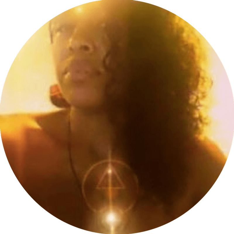 And Be A Clear Healing Channel For Golden Light - Golden Ray (800x800), Png Download