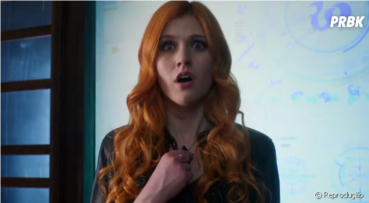 , Clary Fray Tem 18 Anos E - Shadowhunters (950x398), Png Download