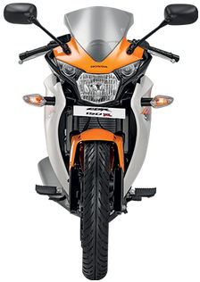 Combined With The Smooth Transmission And A Lighter - Honda Cbr 150r Price 2016 Only (447x337), Png Download