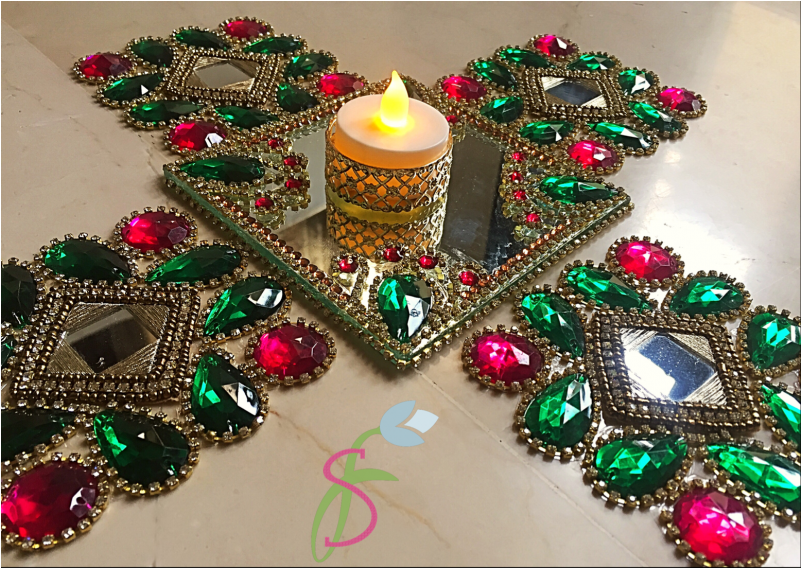 Rangoli With Center Decorated Glass - Christmas Ornament (800x980), Png Download