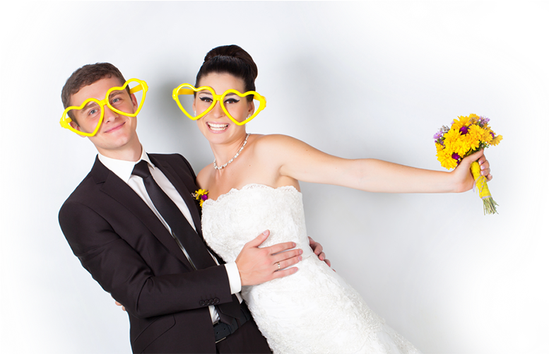 Cincinnati's Premier Photo Booth Rental Company - Wedding (812x500), Png Download