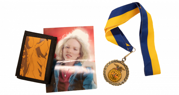Keepsakes From The Film - Bronze Medal (600x319), Png Download