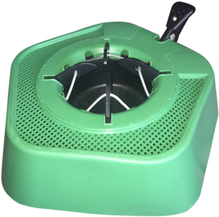 Bear Trap Christmas Tree Stand - Christmas Day (320x479), Png Download