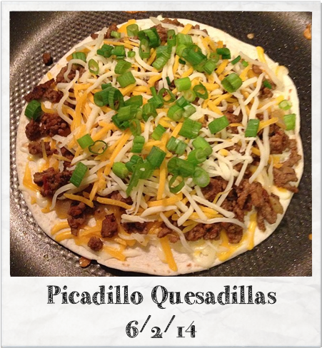 Picadillo Quesadillas - California-style Pizza (500x545), Png Download