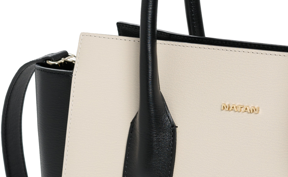 The Making Of A Bag - Zoya Handbag In Bepanah (1000x617), Png Download