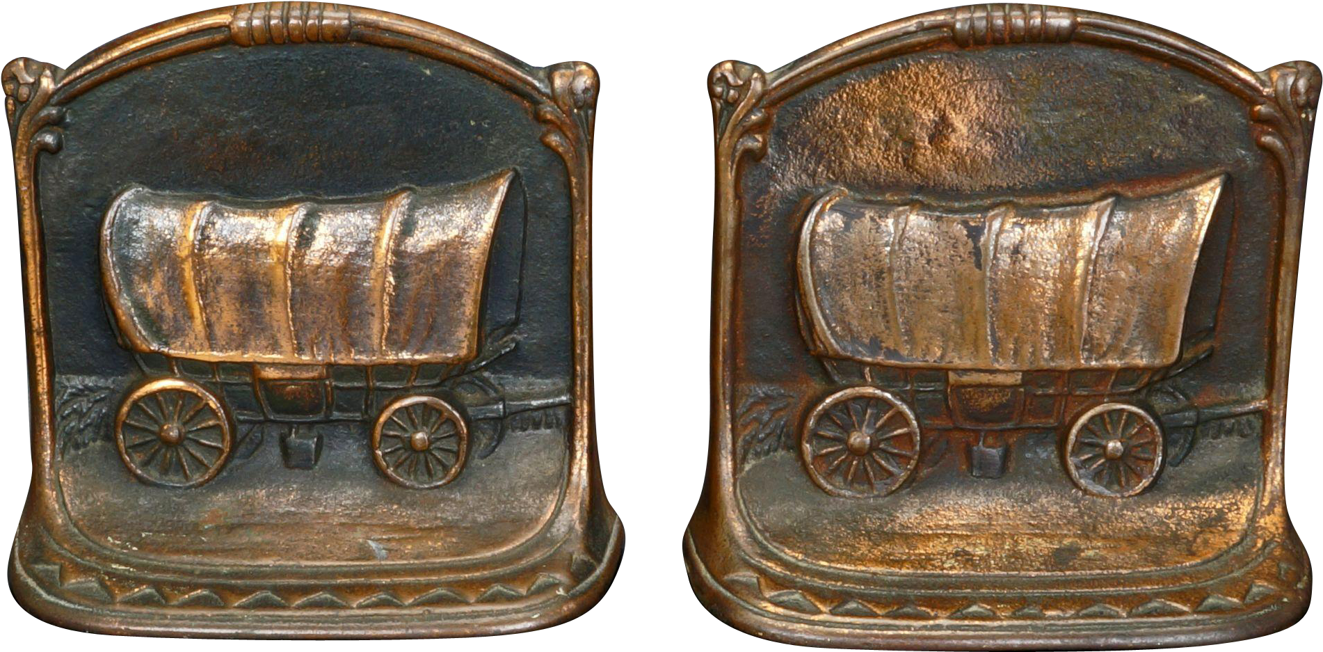 Covered Wagon Motif Heavy Cast Iron Bookends By Wh - Cast Iron Bookends (1901x1901), Png Download