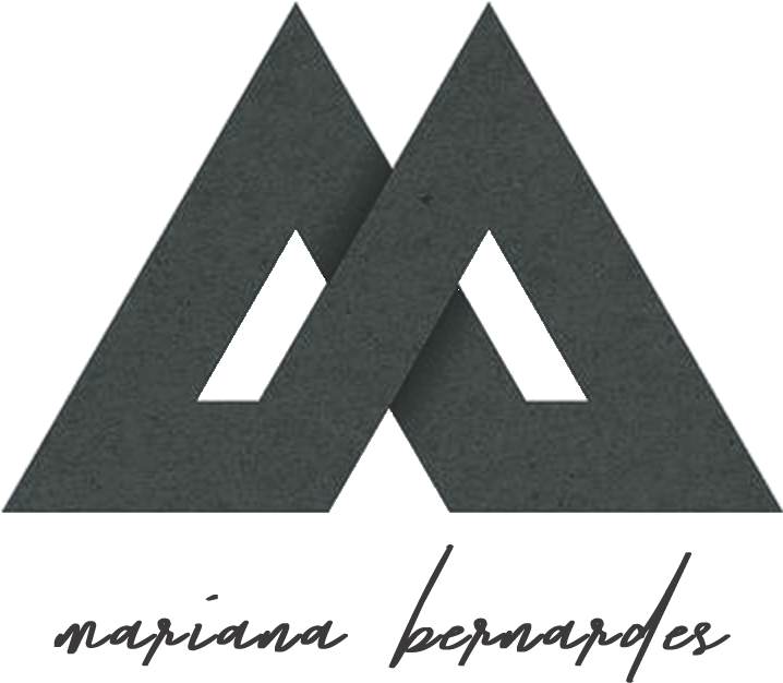 Mariana Bernardes Arquitetura E Design Hoteleiro - M Triangular (1000x1000), Png Download