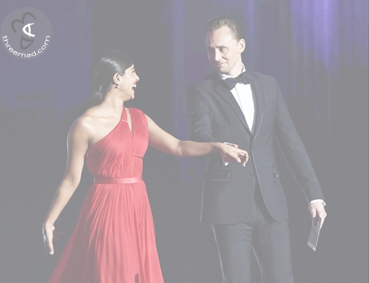 Priyanka Chopra And Tom Hiddleston (528x405), Png Download