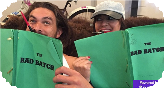 Crítica De Filme The Bad Batch / Amores Canibais Melancias - Плохая Партия The Bad Batch (708x377), Png Download