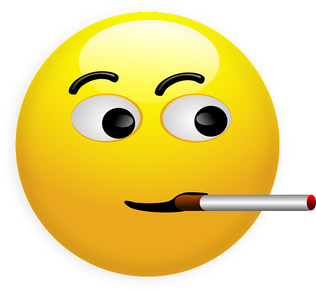 Smoking Smiley Pic - Smoking Smiley Face (640x589), Png Download