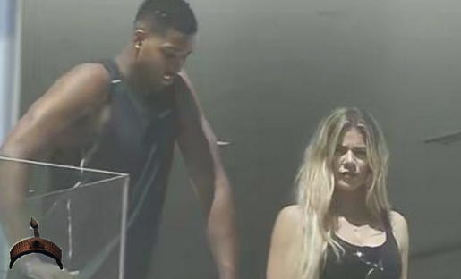 Khloe Kardashian Spotted With Another Basketball Player - Khloe Kardashian And Tristan Thompson Break Up (515x312), Png Download
