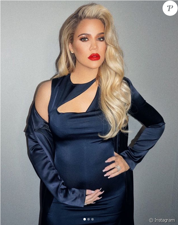 Khloe Kardashian - Khloe Kardashian And Her Baby (696x542), Png Download