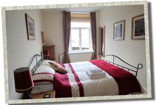 The Double Bedroom Has A Sea View And King Size Bed - Bram's View Apartment (533x359), Png Download