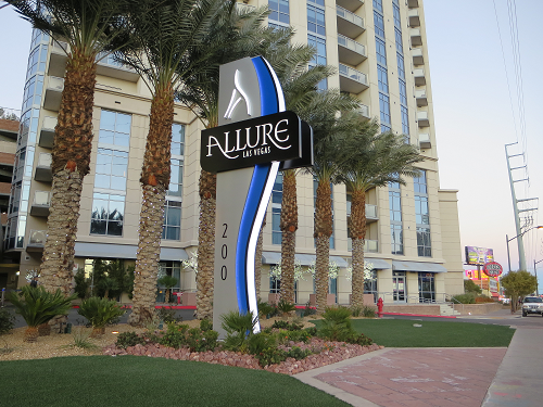 Pylon & Pole Signs - Sign (500x375), Png Download