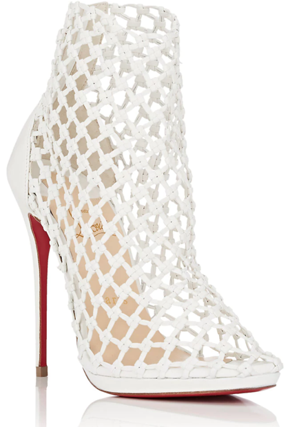 Anchored By A Leg-lengthening Stiletto Heel, Christian - Basic Pump (702x626), Png Download