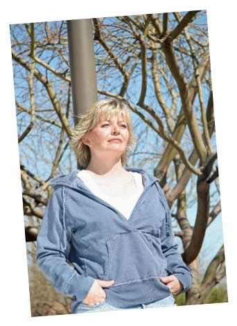 New York Times Bestseller - Photograph (349x477), Png Download