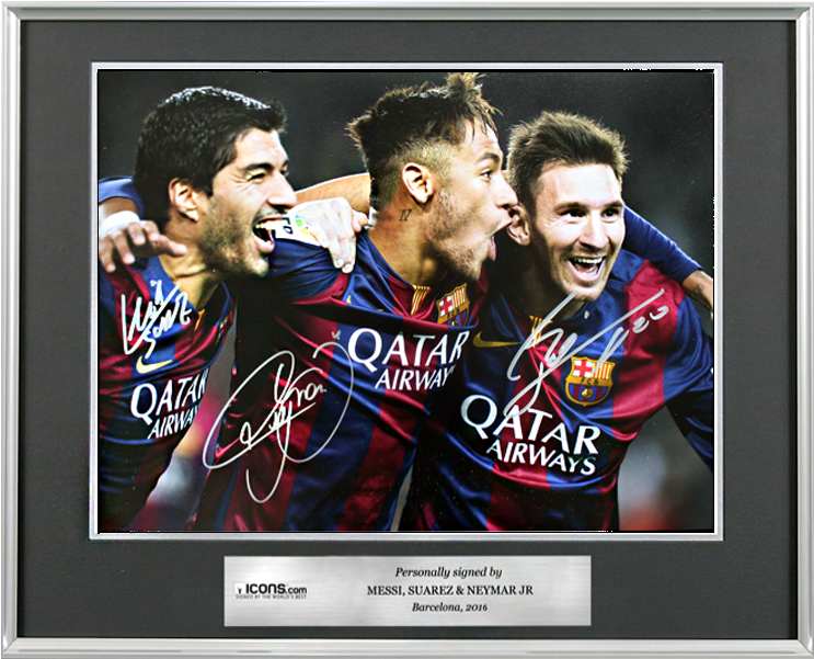 <i>los Très Amigos</i> Dédicacée Par <b - Messi Suarez Neymar Signature (870x890), Png Download