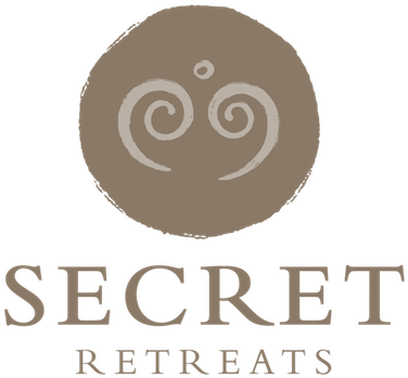 Secret Retreats Logo Square Small - Secret Retreats (500x500), Png Download