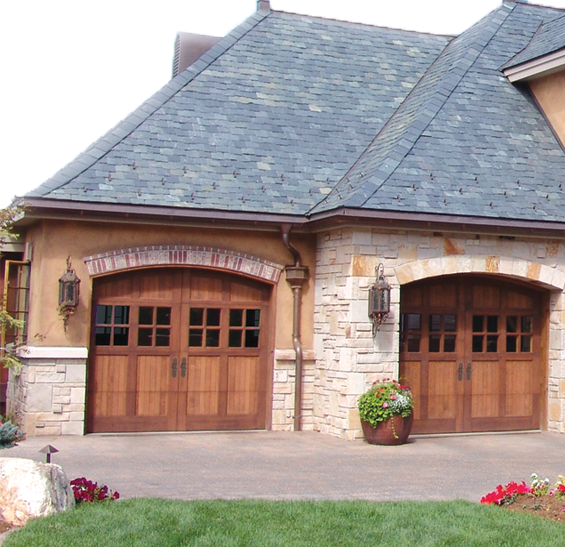 Door To Door Garage Doors - Garage Door (565x547), Png Download