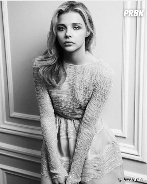Aos 19 Anos De Idade, Chloë Moretz Já Tem Um Currículo - Chloe Grace Moretz Shoot (950x599), Png Download