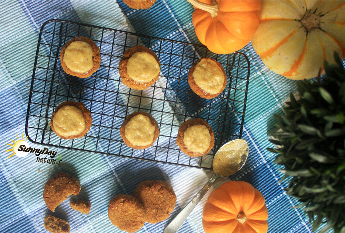 Pumpkin Spice Cookies With Vanilla Cinnamon Icing - Pumpkin Pie Spice (1100x880), Png Download