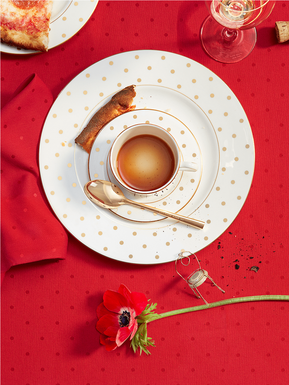 Kate Spade Ny Lenox - Circle (2000x1332), Png Download