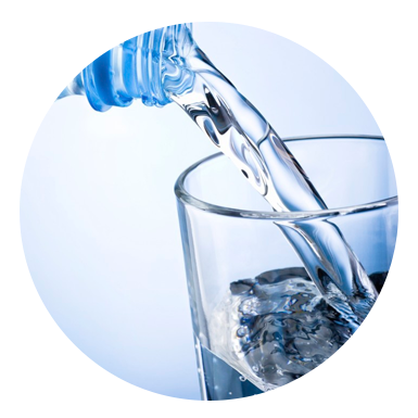 Aguas Bouvier Sirviendo Agua En Vaso - Pure Water (444x400), Png Download
