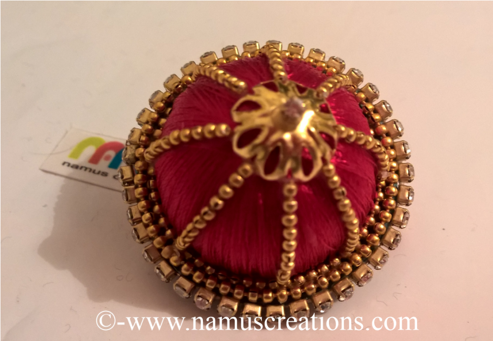 Red Silk Thread Fancy Saree Pines - Emblem (1000x1000), Png Download