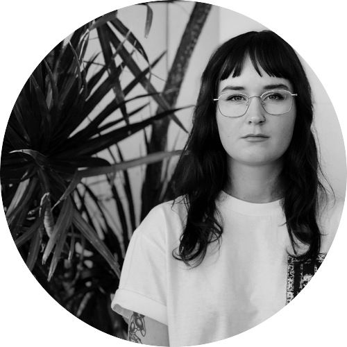 Twin Palms Barber, Annika, Standing At The Front Of - Barbershop (500x500), Png Download