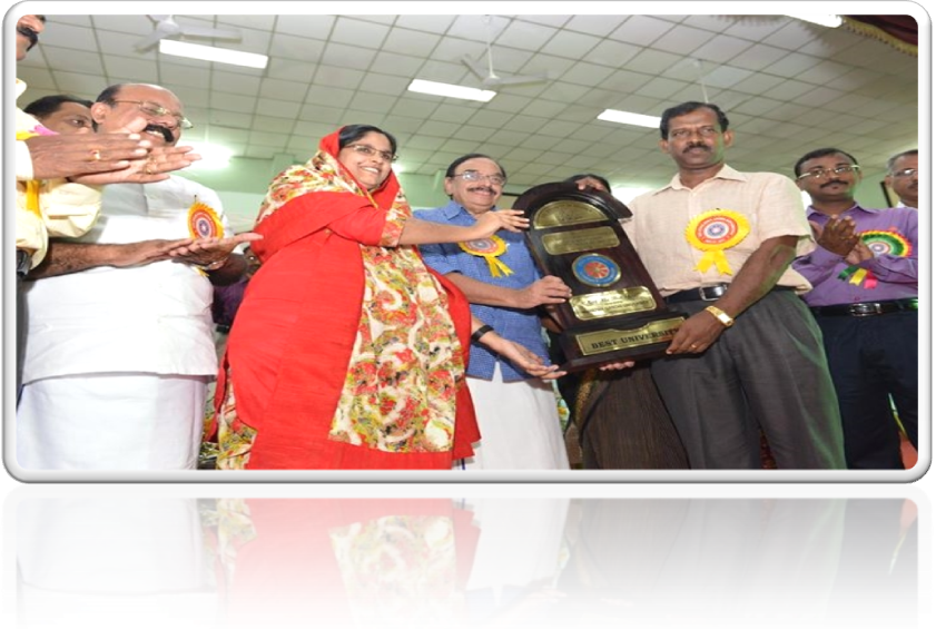 Sheena Shukkoor, Pro-vice Chancellor , M - Debate (841x565), Png Download