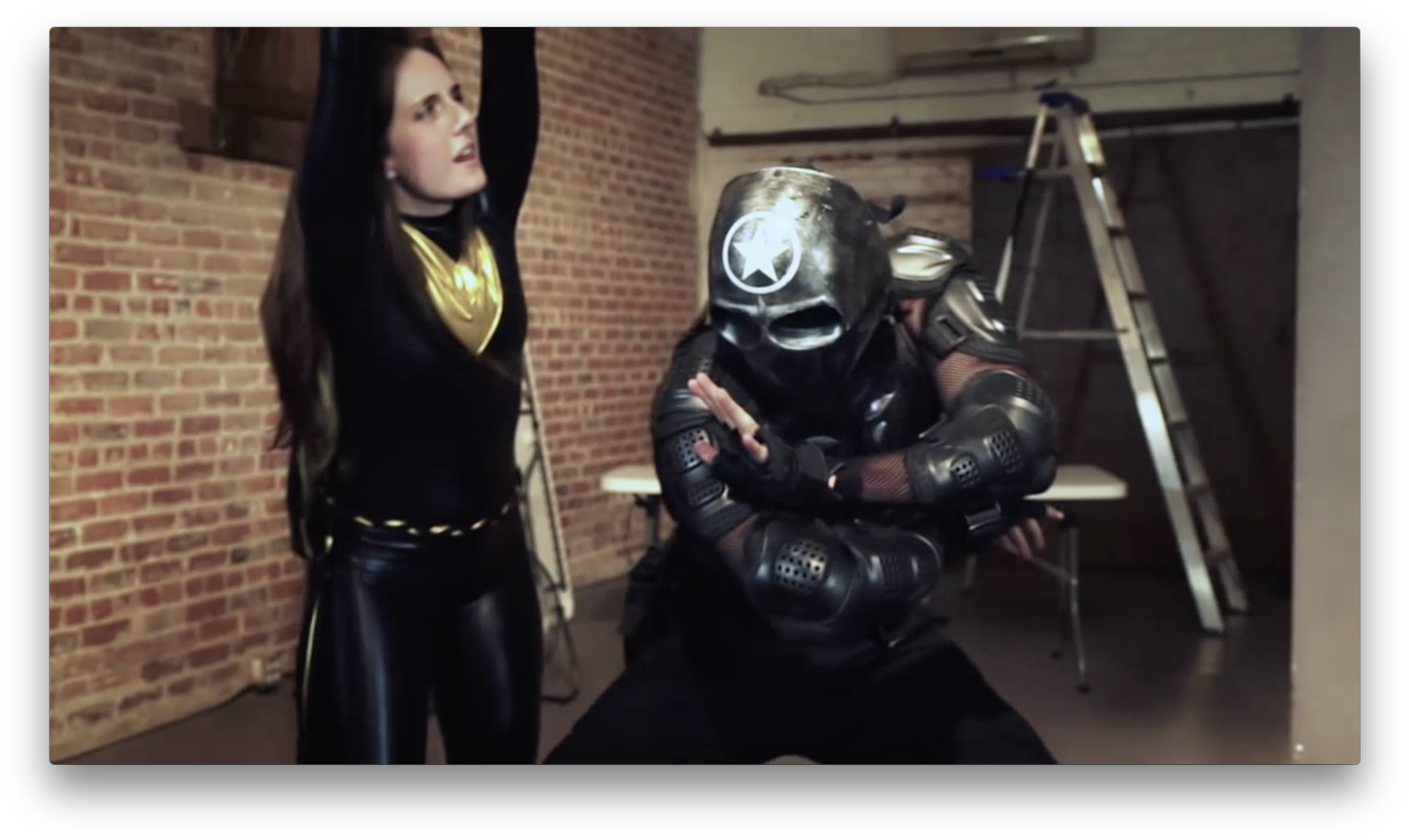 Gold Rush Vs The Alpha Soldier - Heroine Kombat (2048x1224), Png Download