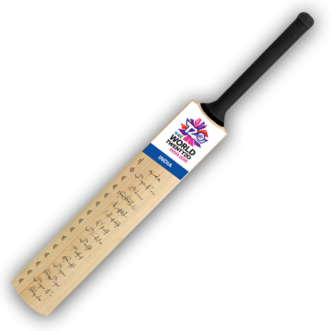 India Team Signed Icc World Twenty20 Cricket Bat - Ms Dhoni Signature Bat (650x650), Png Download