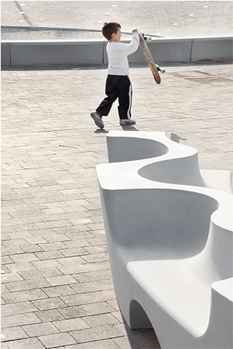 Naguisa Elemento De Paisaje De Hormigón Blanco Tokyo - Fira Barcelona Montjuïc (768x500), Png Download