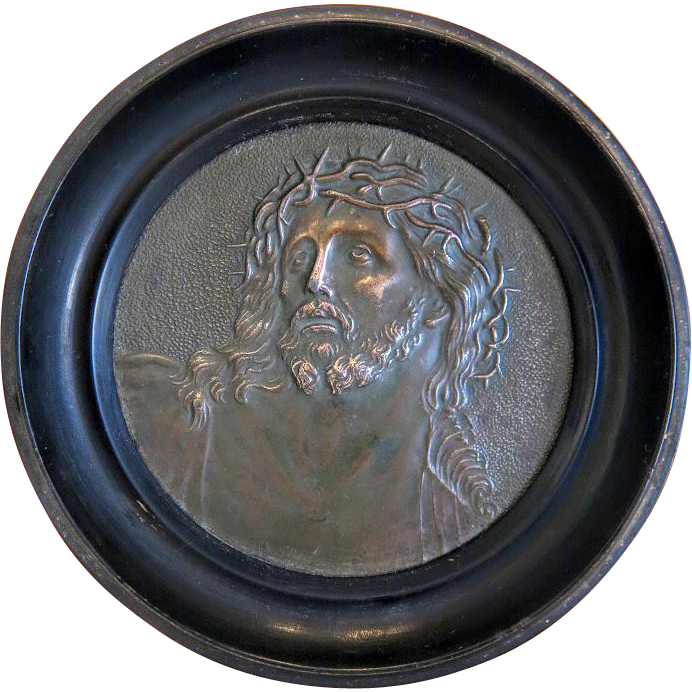 Antique Copper Plaque Depicting The Portrait Of Jesus - Relief (692x692), Png Download