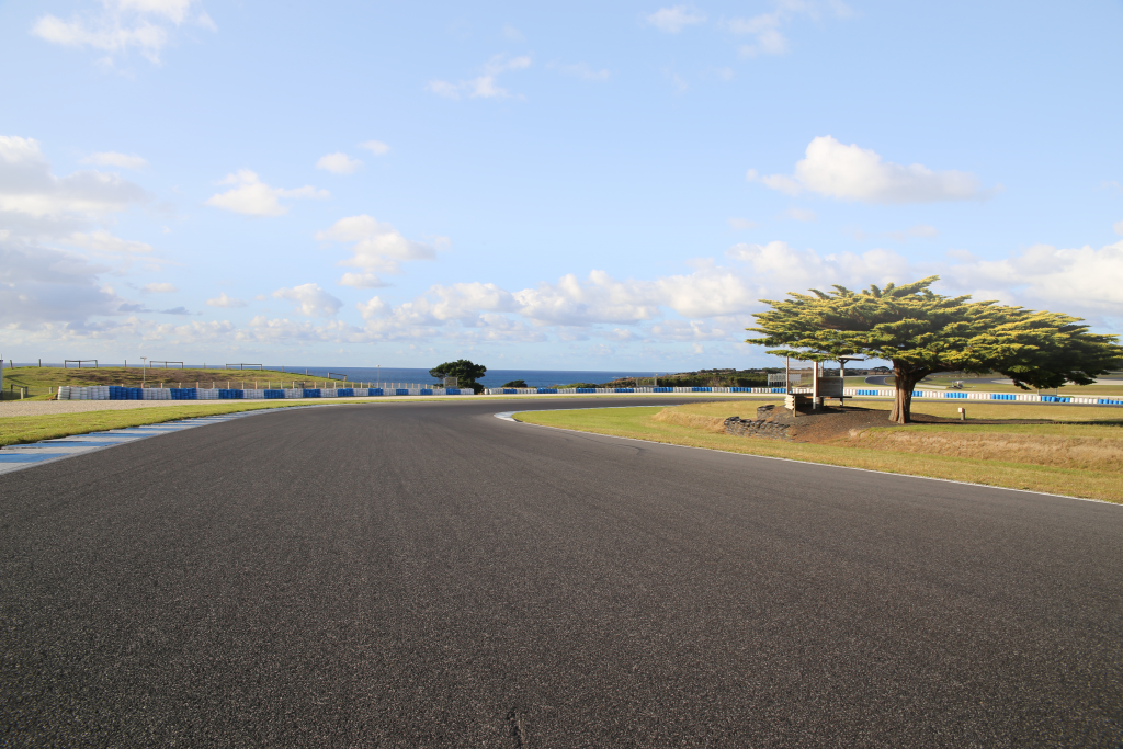 Background2 - Chevrolet Corvette (1024x683), Png Download