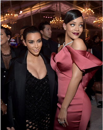 Rihanna And Kim K In A Noble Cause They Are Two Of - Jennifer Lopez And Kate Middleton (850x420), Png Download