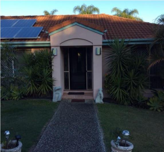 Nice House Close To Gold Coast Ammusment Parks And - Roof (800x533), Png Download