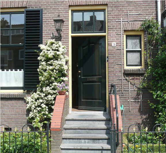 Nice Spacious House In The Beautiful Historic City - House (800x533), Png Download