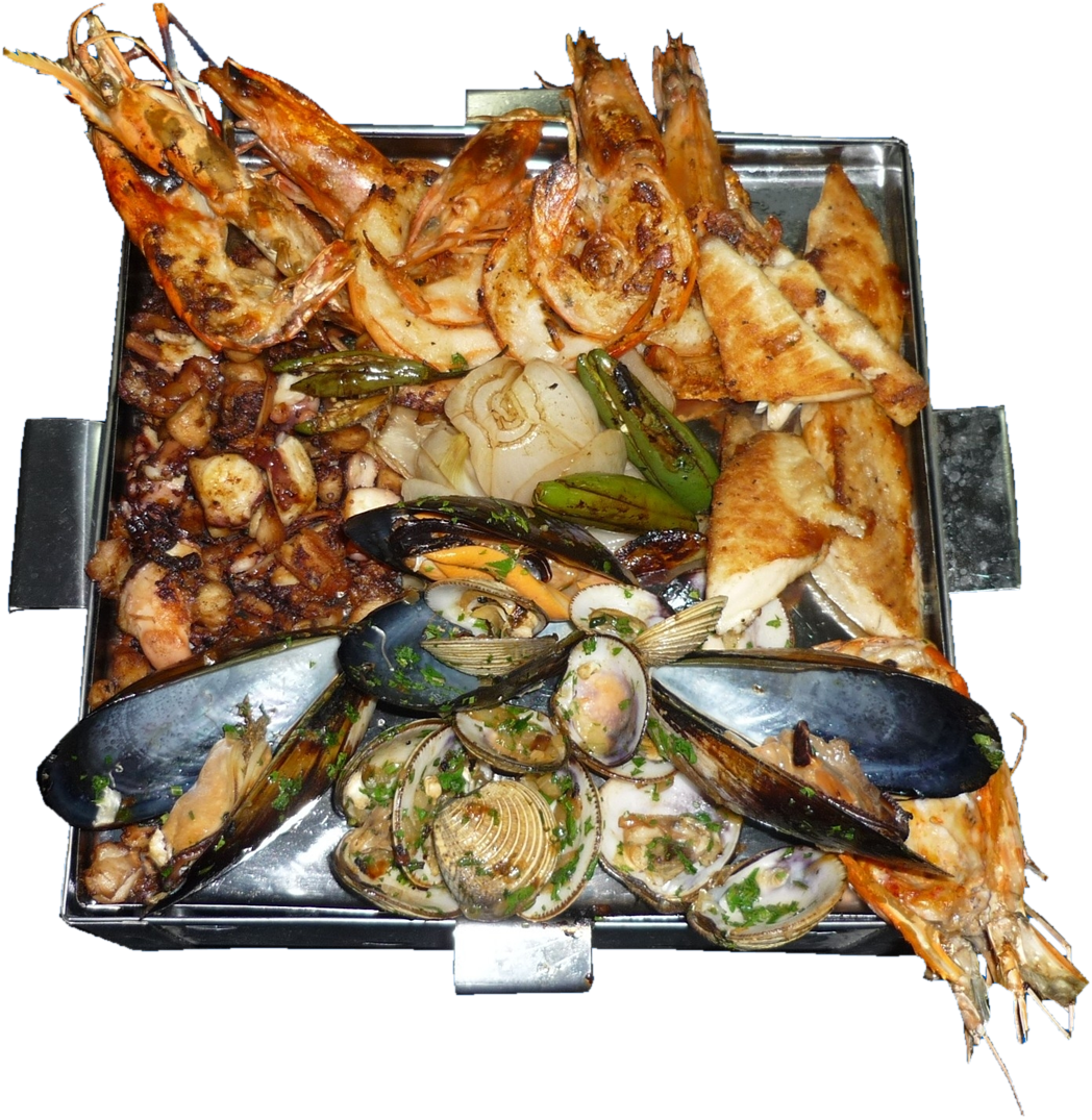 Parrillada De Mariscos - Shellfish (1048x1075), Png Download