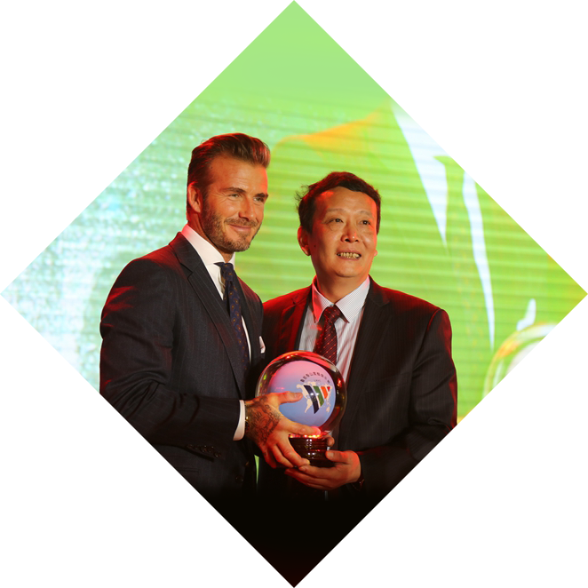 With David Beckham - Umbrella (662x662), Png Download